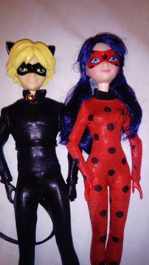 muñecos de ladybug y cat noir