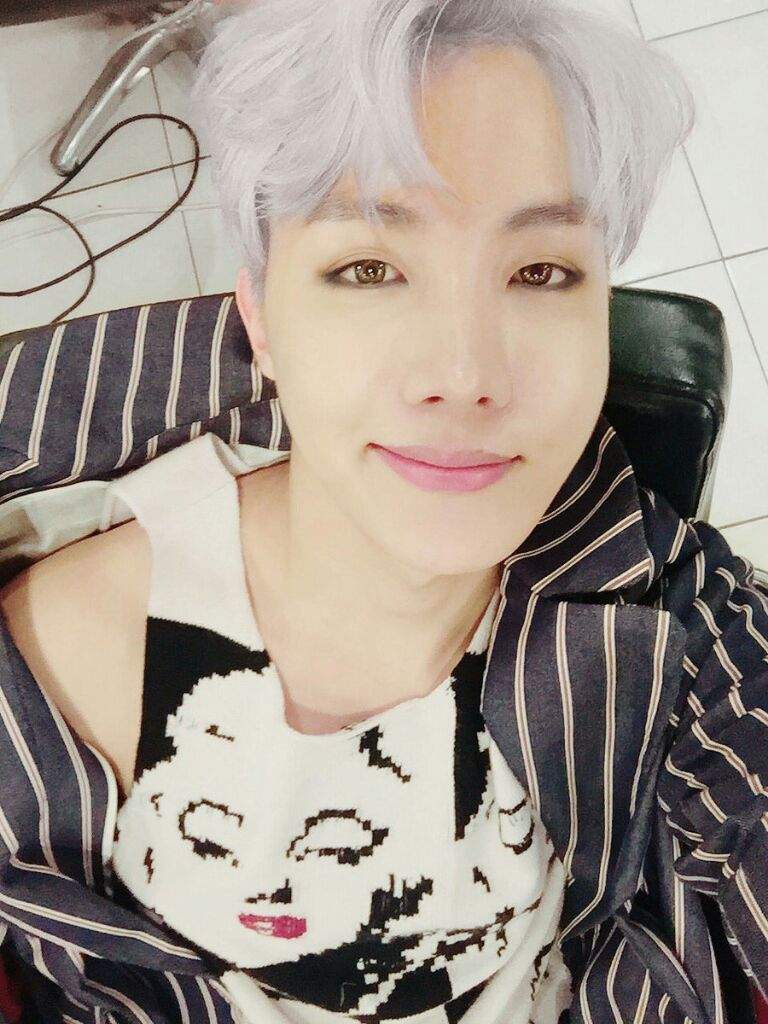 JHope white hair. •BTS ∆mino• Amino