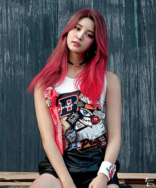 Junghwa | Wiki | •Kpop• Amino