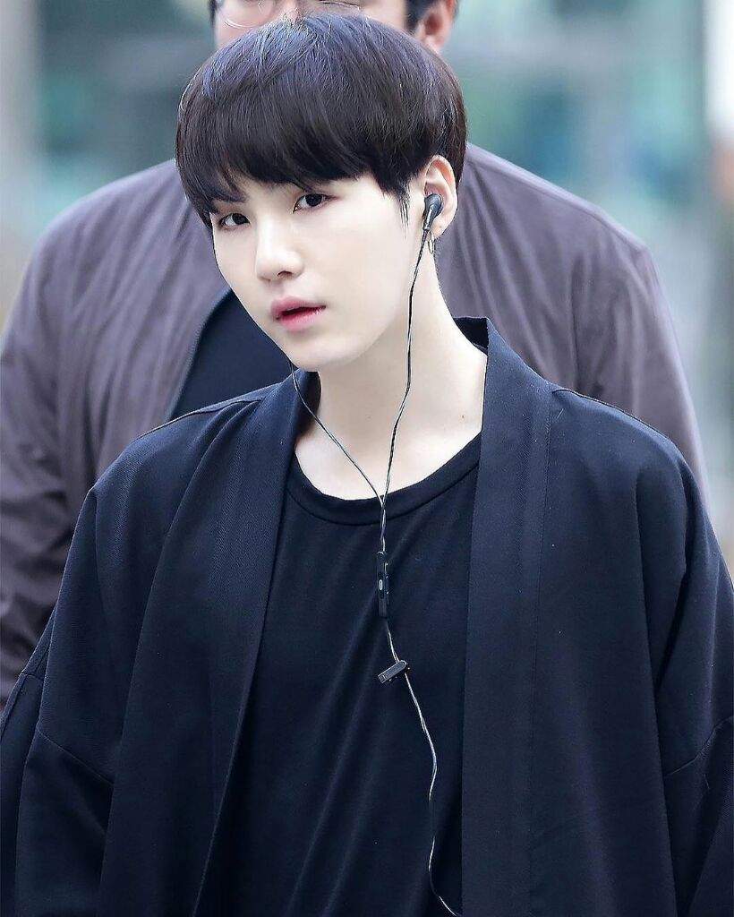 suga pop figure