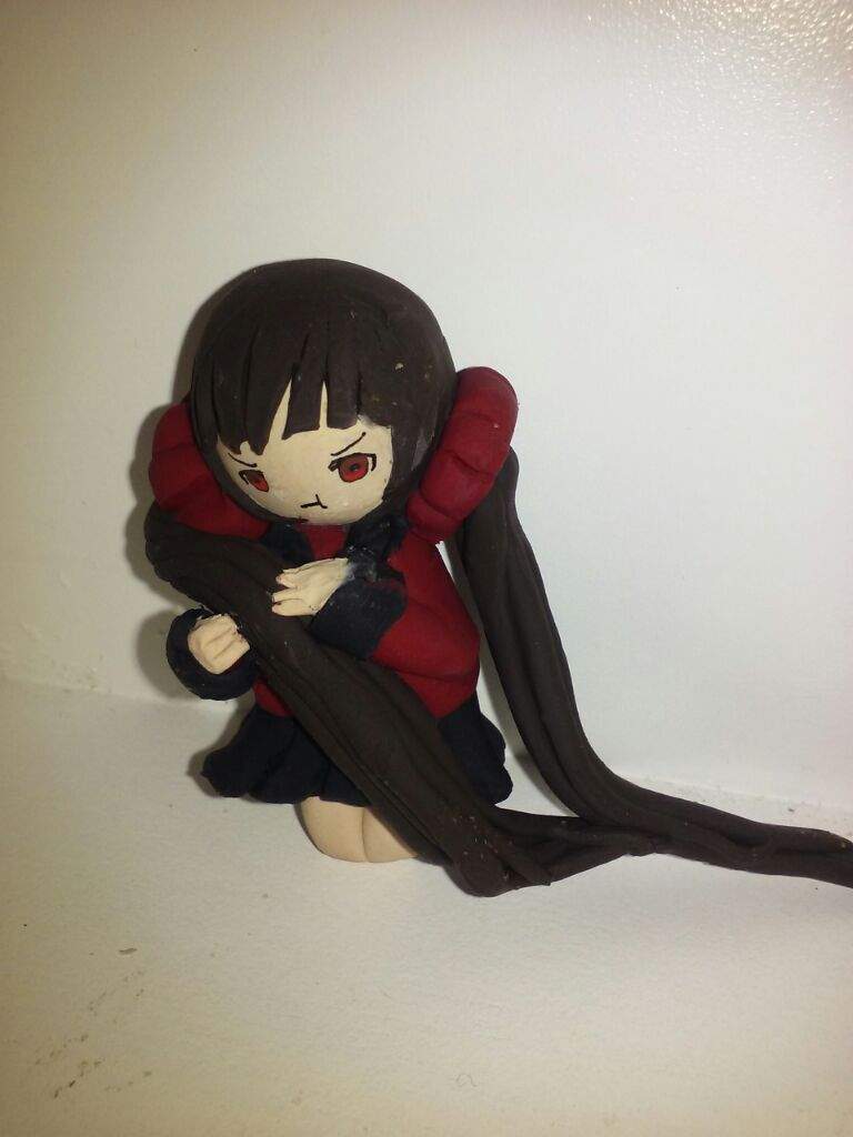 Maki Chibi Figure ー ﾆﾔﾘ Danganronpa Amino