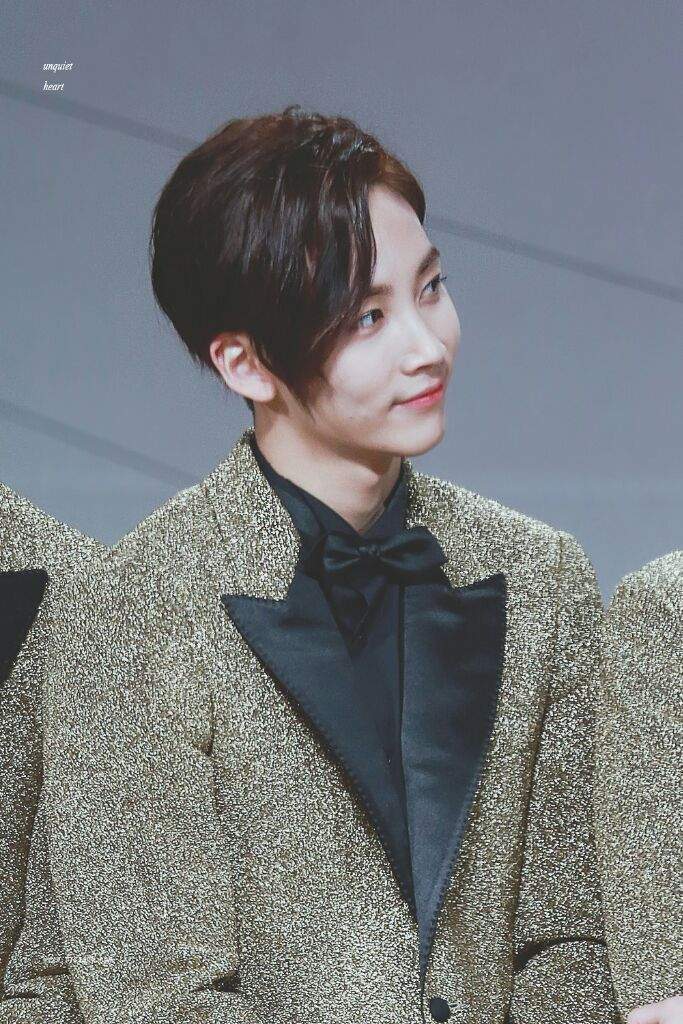 Seventeen Wallpaper: Jeonghan(3/3:Short Hair) | K-Pop Amino