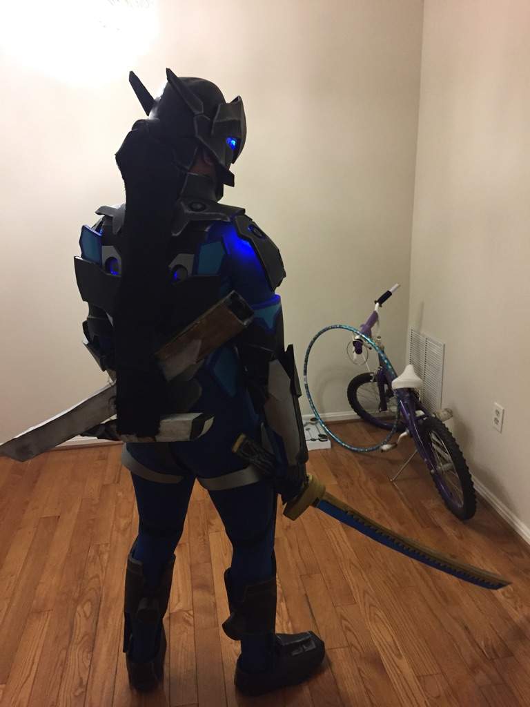 Carbon Fiber Genji 2.0 | Cosplay Amino