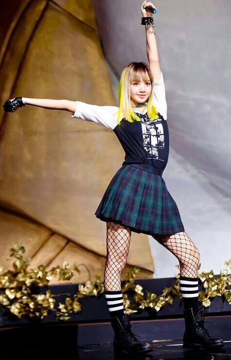 lisa blackpink debut photos