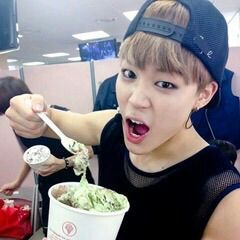 JIMIN EATING APPRECIATION POST | ARMY's Amino