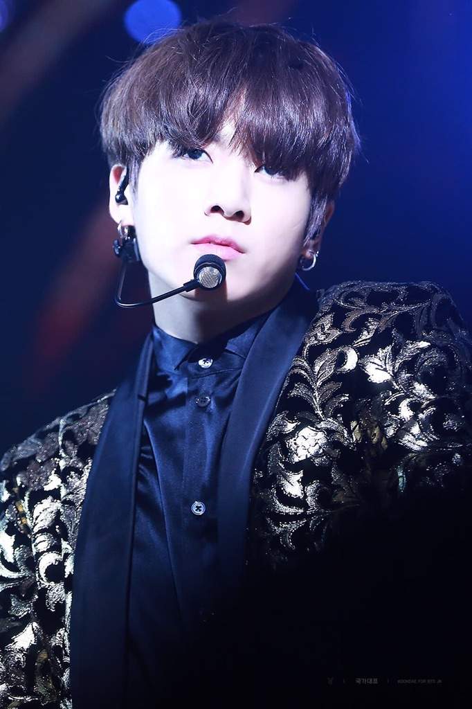 Jungkook on stage | ARMY's Amino