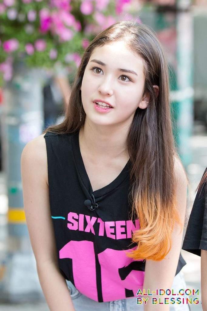 Jeon Somi Wiki K Pop Amino