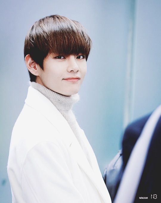 taehyung white sweater