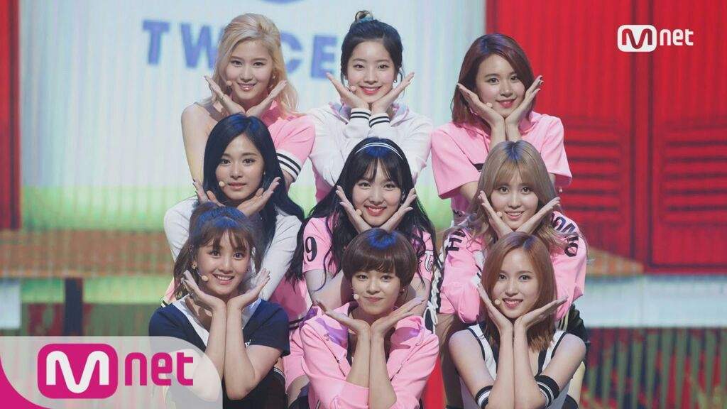 Twice Awards 2016 | Twice (트와이스)ㅤ Amino