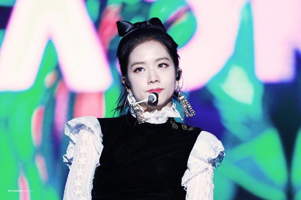 Sessão de fotos especial - Kim Jisoo | •Kpop• Amino