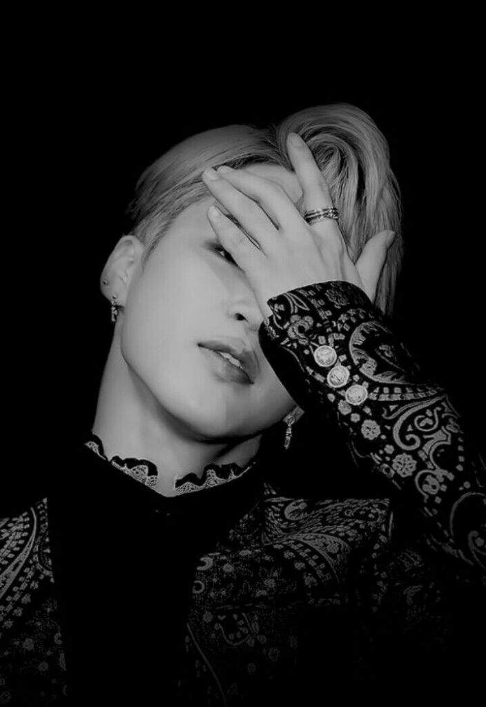 😮 Black&White Jimin pictures 💕 | ARMY's Amino