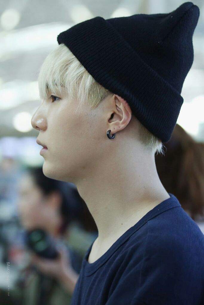 yoongi with beanie