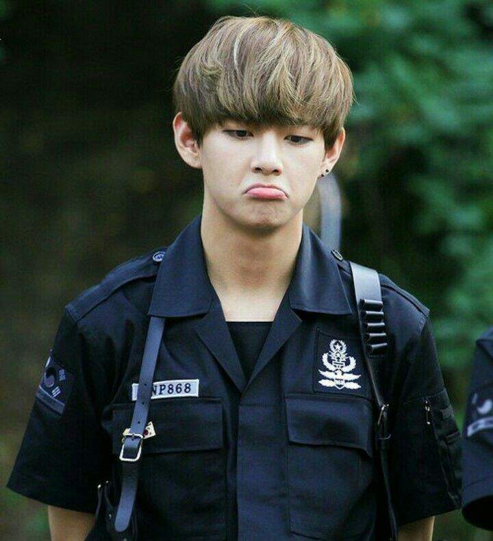 Sad little bts v so cute | ARMY's Amino