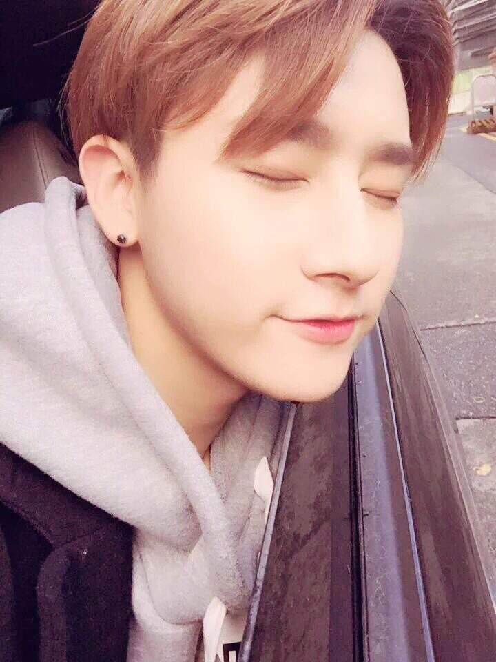 Im Changkyun: Selca Appreciation | K-Pop Amino