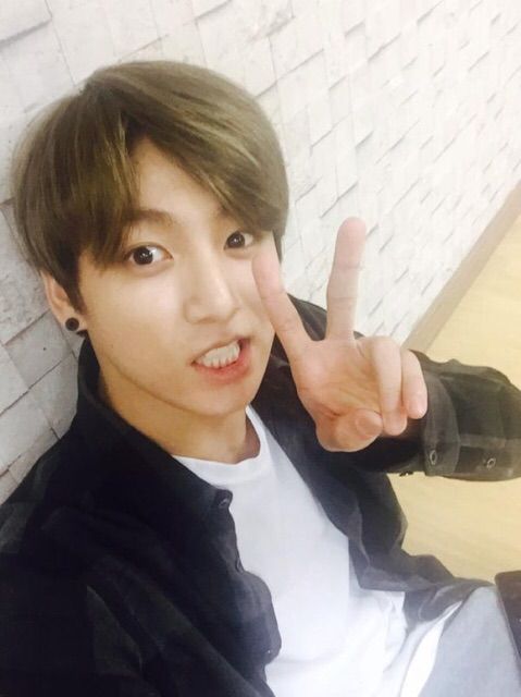 Jungkook selfie appreciation post | ARMY's Amino