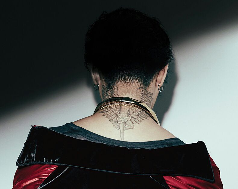 G-Dragon's awesome 'Arch Angel' neck tattoo! | Big Bang Amino Amino