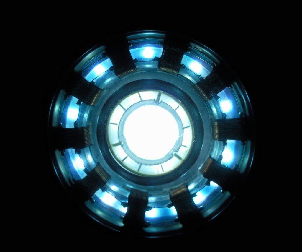 Que Tiene Tony Stark En El Pecho TopTNA: Los 7 artefactos más épicos de Iron Man | •Cómics• Amino