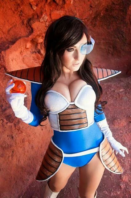 female vegeta cosplay