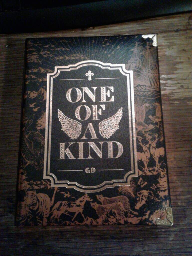 G Dragon One Of A Kind Unboxing K Pop Amino