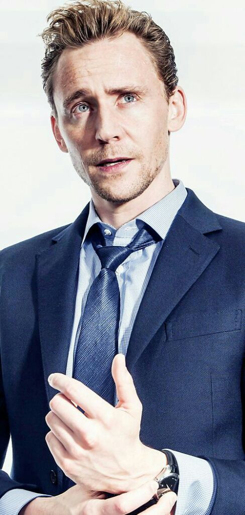 Tom Hiddleston | Wiki | Tom Hiddleston_ Amino