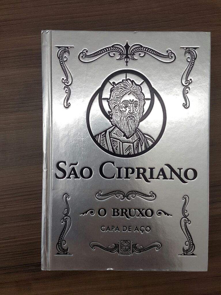 Resenha Livro Sao Cipriano Terror Under The Bed Amino