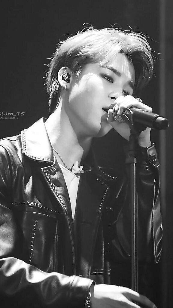 Jimin on stage | ARMY's Amino