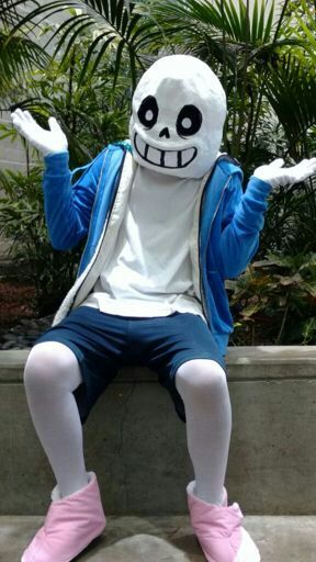 Sans and Papyrus Cosplay Wondercon 2016 | Undertale Amino