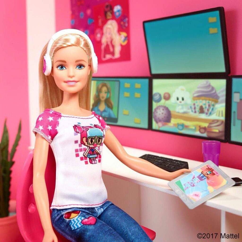 The Simply Charming Chronicle Issue 2 Barbie Amino Barbie Game Hero Light Up Skates Doll And Match Princess