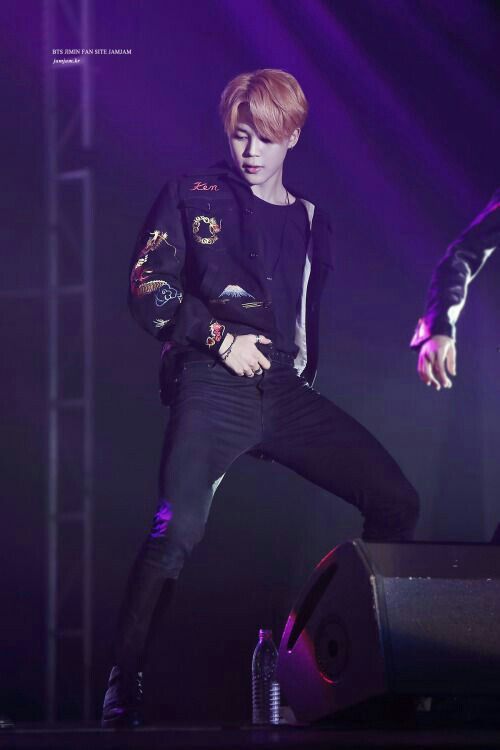 Jimin on stage | ARMY's Amino