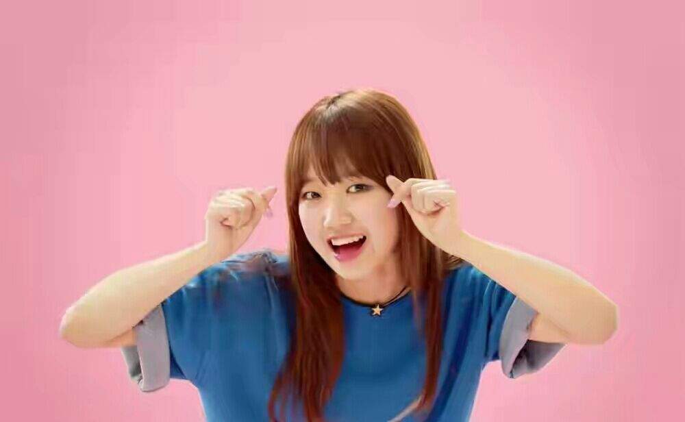 choi yoojung performs bts song fire on golden tambourine choi yoojung performs bts song fire on golden tambourine
