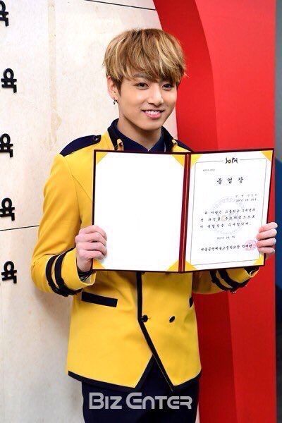 Jungkook's Graduation Photos🎉🎉 | ARMY's Amino