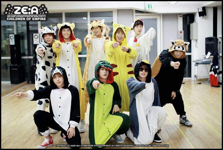 Idols in cute onesies KPop Amino
