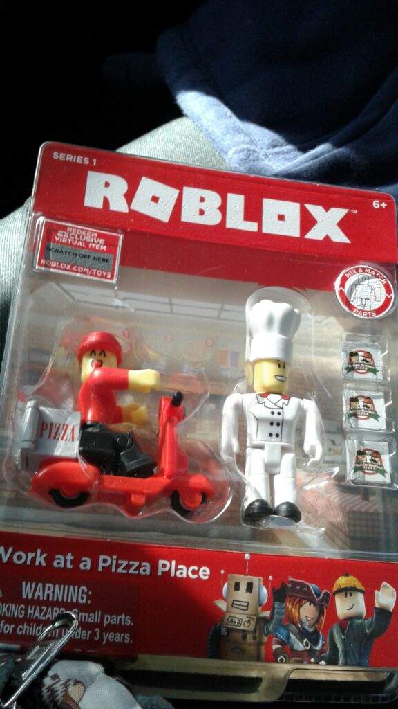 Look What I Got Today From Toys R Us Roblox Amino
