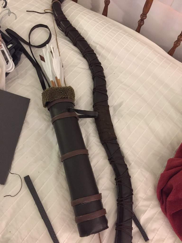 Ygritte's Bow/Arrows/Quiver Cosplay Amino