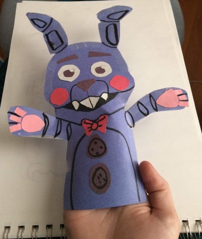 Paper bonbon hand puppet! | Five Nights At Freddy's Amino