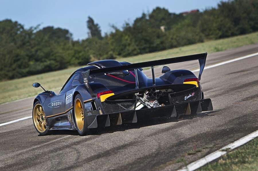 The legend of the Zonda 760 | Garage Amino