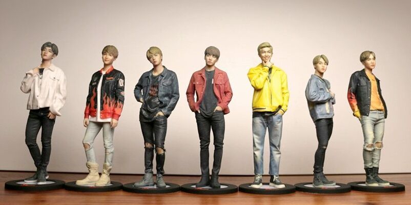 BTS Promotes Limited Edition Figurines | ARMY's Amino