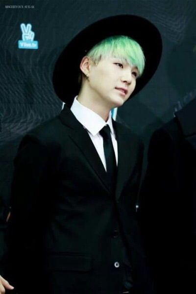 Min Yoongi In Suit😍 | ARMY's Amino