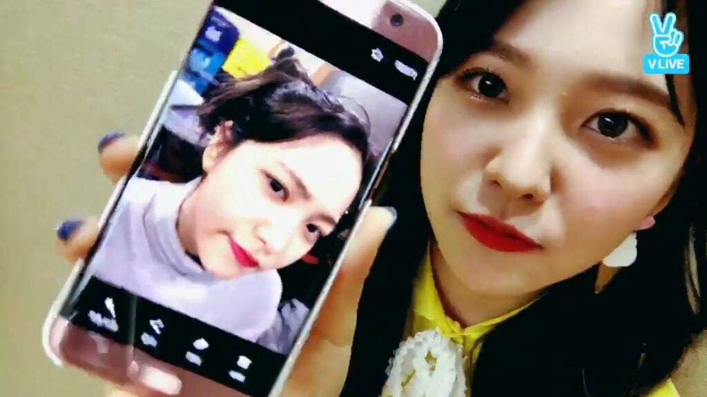 V Live with Yeri | Red Velvet Amino