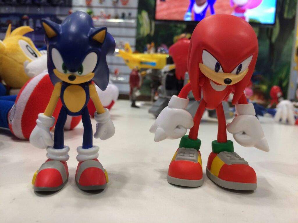 tomy modern sonic