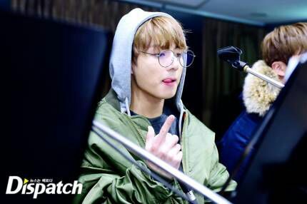 (BTS UPDATE PT.1) [STARCAST] "First time to see an ensemble?”… BTS in