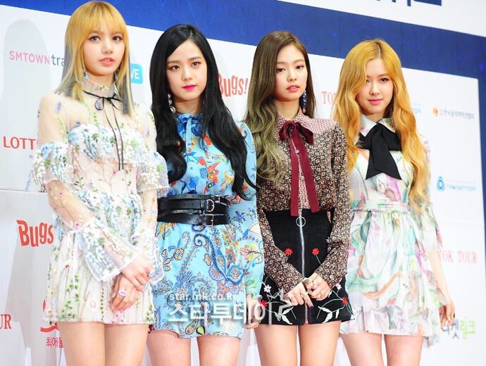 BlackPink's performance, Outfit & more at Gaon Chart Awards! | BLINK ...