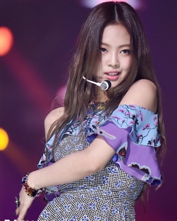 Jennie at Gaon Chart Awards ️ | BLINK (블링크) Amino