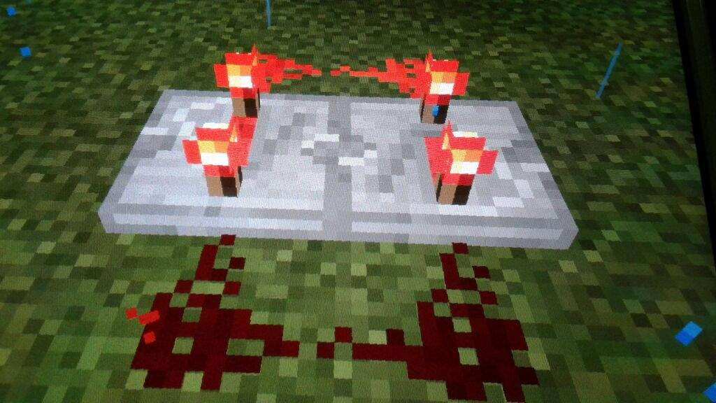 How To Make A Redstone Clock How To Minecraft Amino
