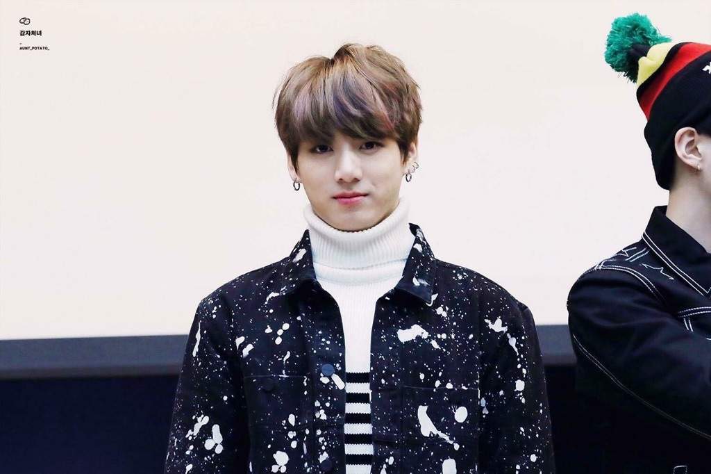 BTS JUNGKOOK FAN SIGN YNWA [170224] | ARMY's Amino