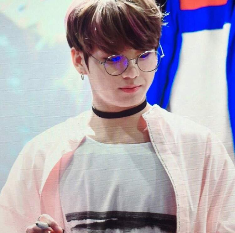 Jungkook In Glasses Armys Amino 8002