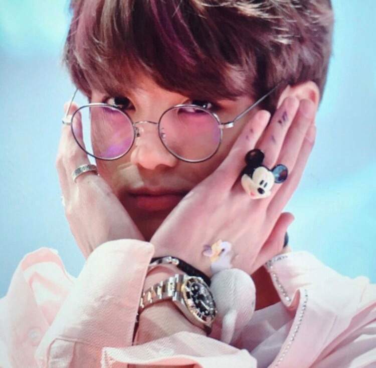 Jungkook In Glasses Armys Amino 0501