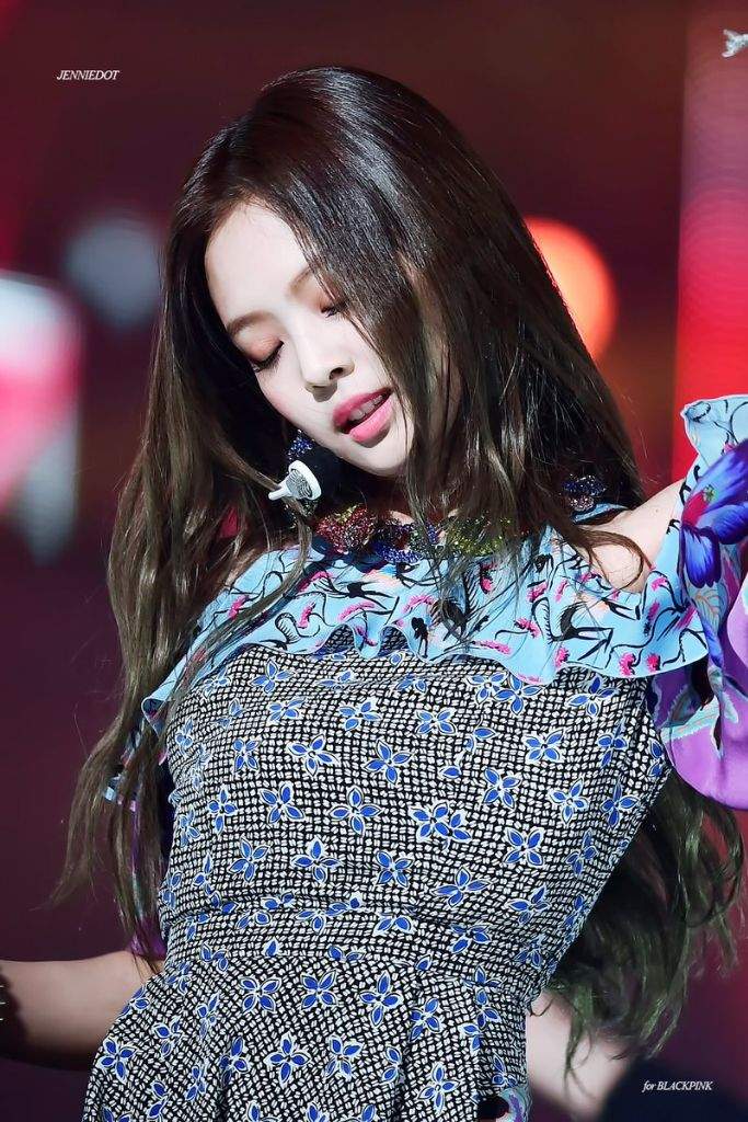 OFFICIAL] JENNIE THREAD♔ | Page 4 | allkpop Forums