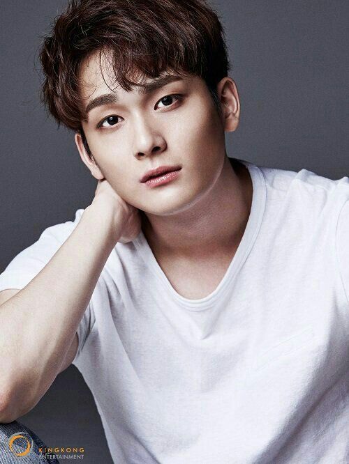 Cho Yoon Woo | Wiki | K-Pop Europe Amino