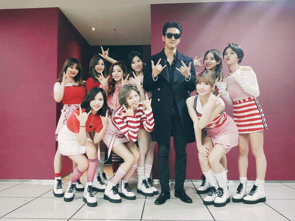 Taecyeon 2pm Twice Twice 트와이스 ㅤ Amino